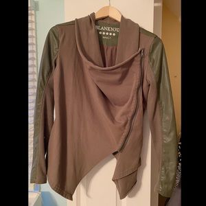 Blank NYC olive faux leather jacket 🧥